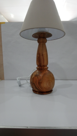 Lampe en bois